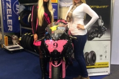 11040677_922960427735340_1339137187_n